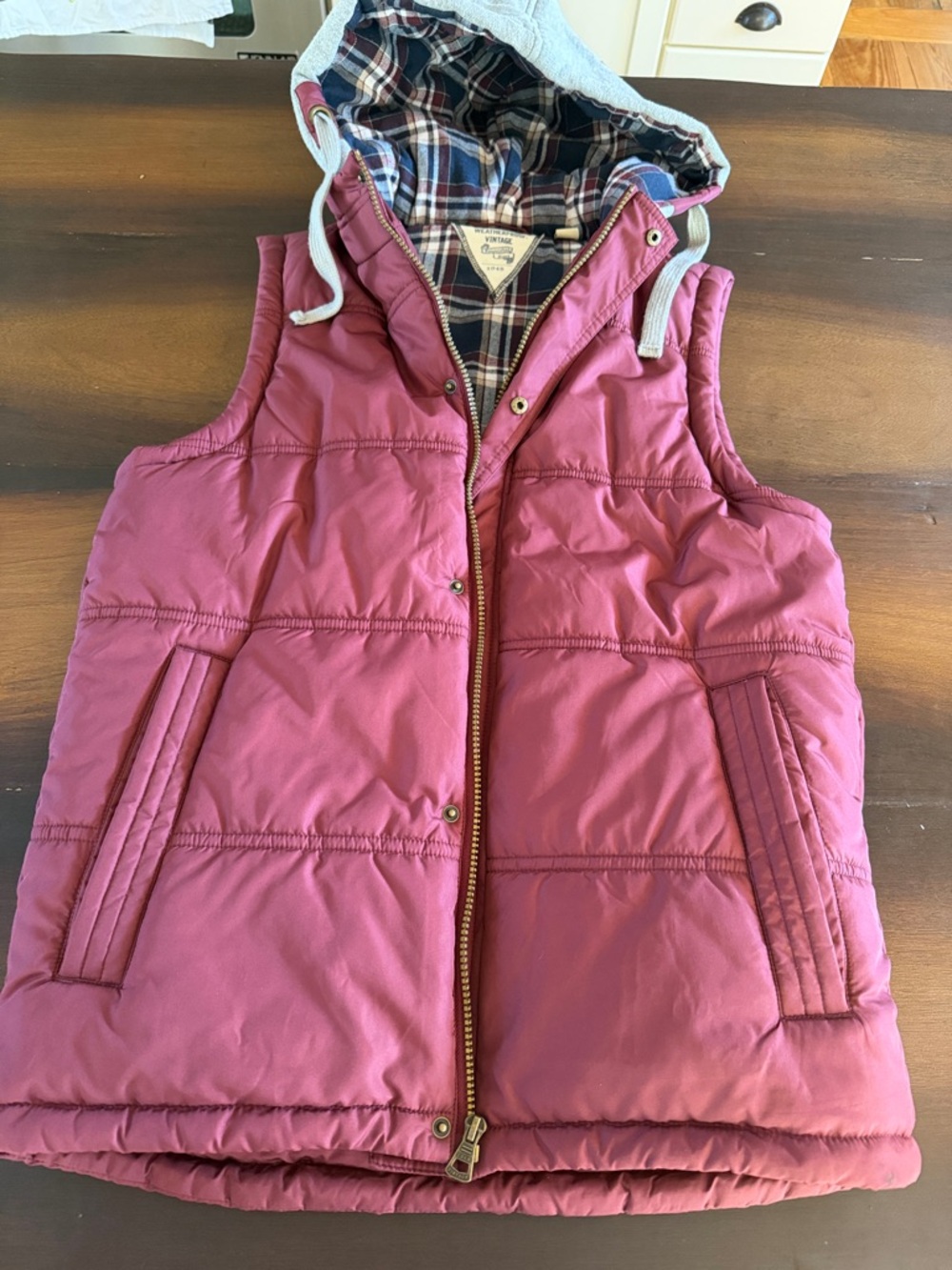 Quilted Hooded Puffer Vest in Raspberry